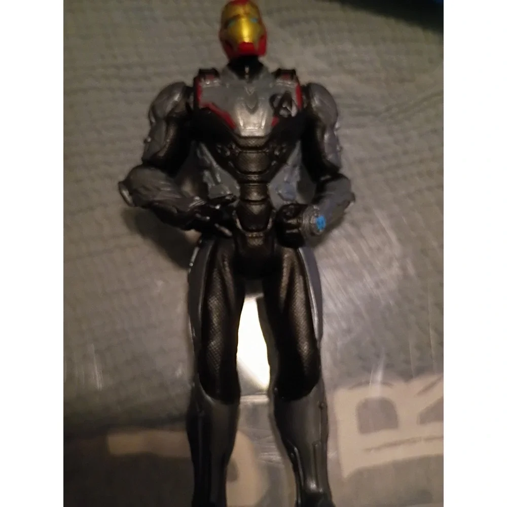 Good Used Condition 2018 Hasbro Marvel Avengers:  Iron Man